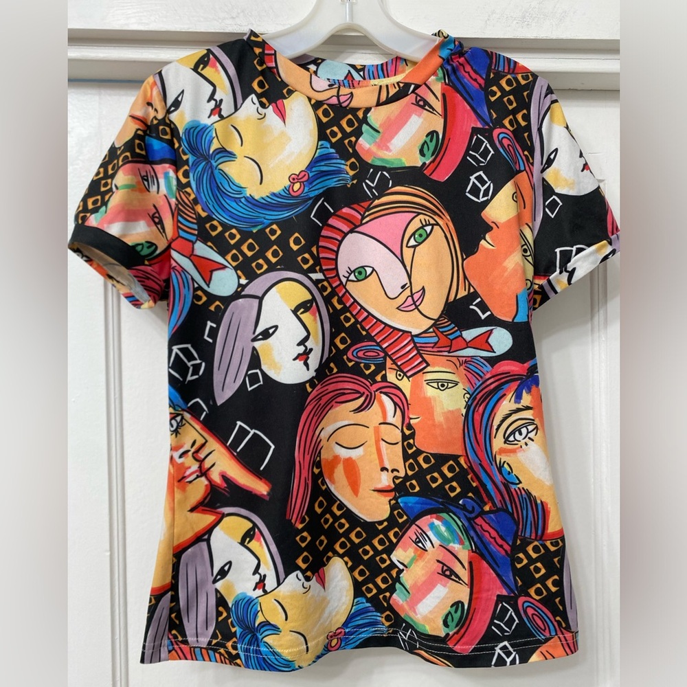 Colorful graphic T-shirt, XS.